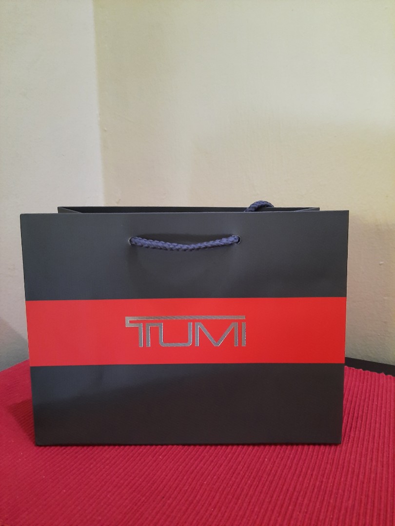 tumi paper bag