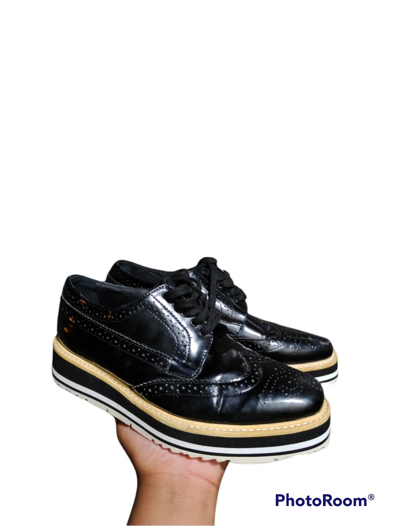 prada wingtip shoes