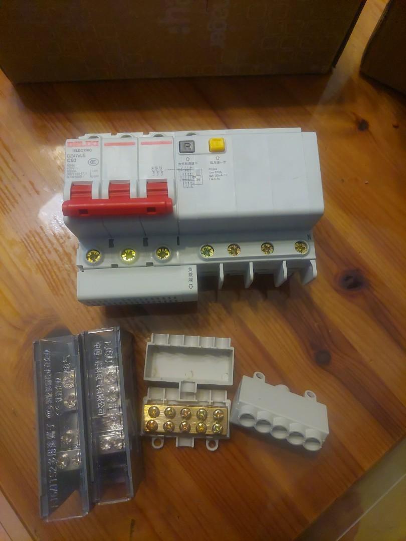RCCB & Cable Splitters (Category: Cables & Adaptors) located in Singapore. Submitted by chsim1958 (Listing ID 1133351092, Image 1). Description: Delixi DZ47sLE C63 3P RCBO 4 cable splitters leftover from replacement of old distribution board.