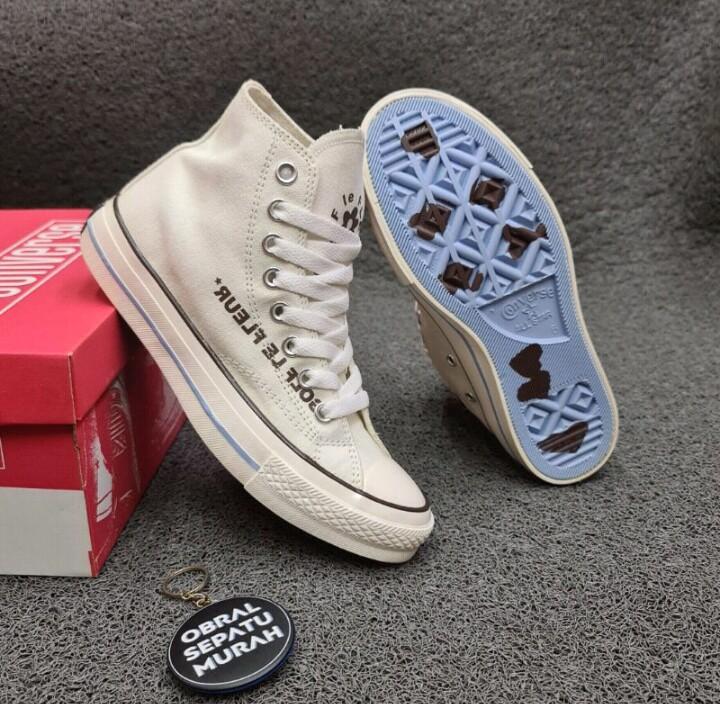 Sepatu converse cream shop