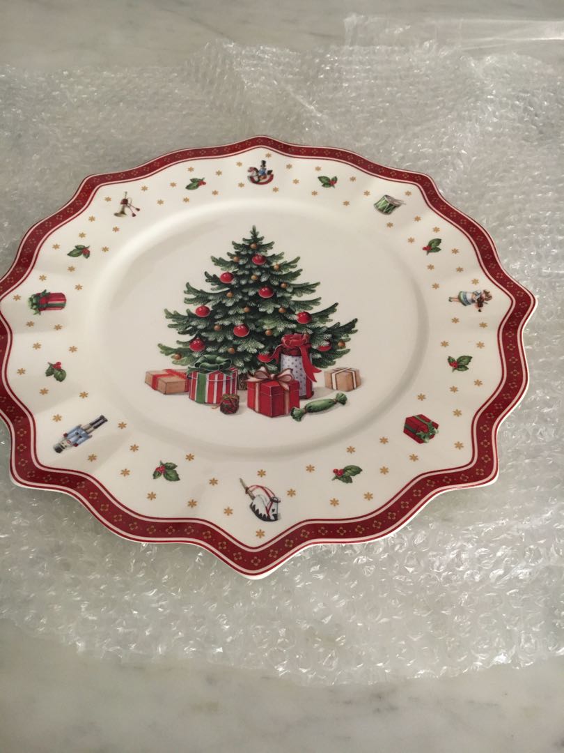 Villeroy & Boch Christmas Plate, Furniture & Home Living, Kitchenware