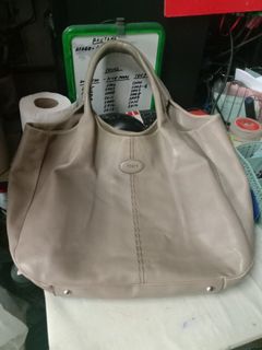(Category: ) located in . Submitted by luxxe456 (Listing ID 1133518346, Image 1). Description: .