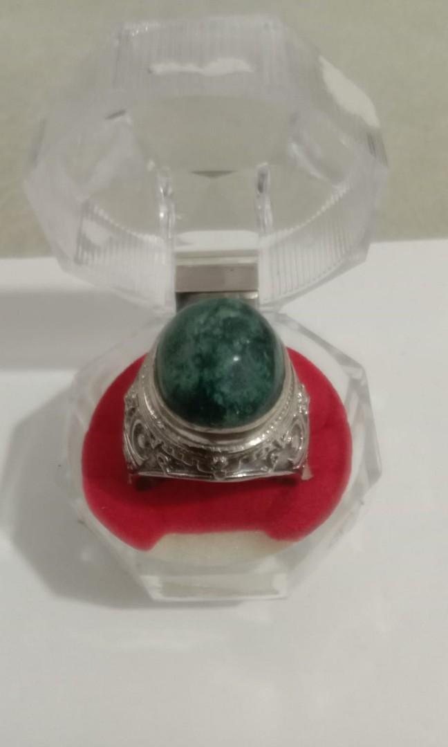 Batu badar besi hijau, Menu0027s Fashion, Watches u0026 Accessories 