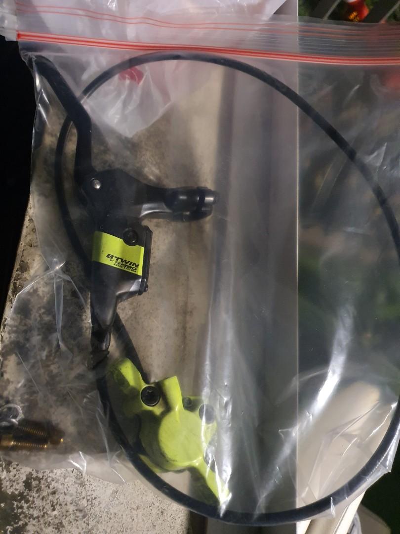 btwin hydraulic brakes