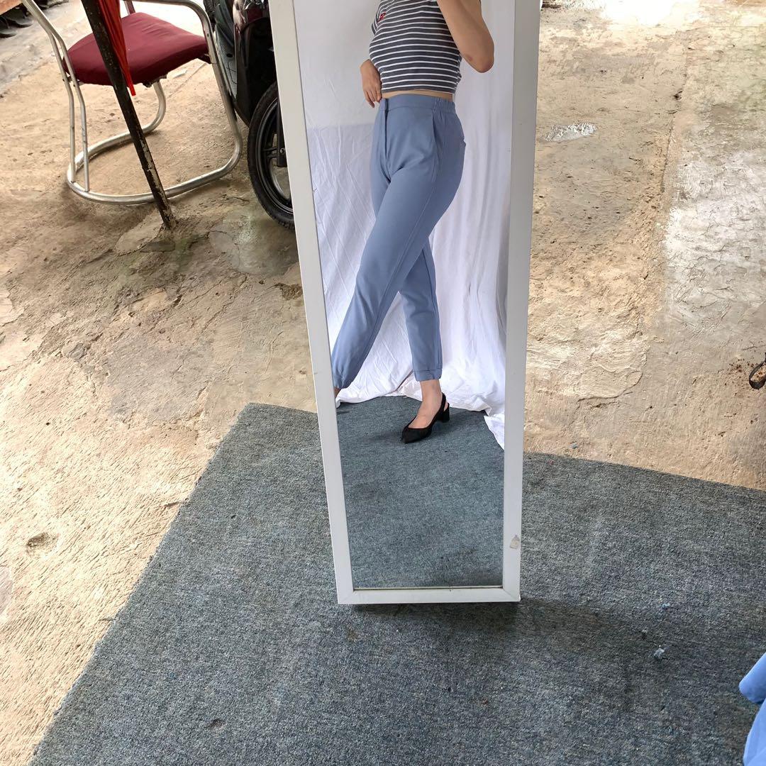 Celana Jogger Uniqlo Highwaist Light 