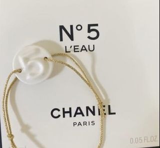 Chanel vip gift bag 出售| 健康及美容- 香水＆香體噴霧| Carousell
