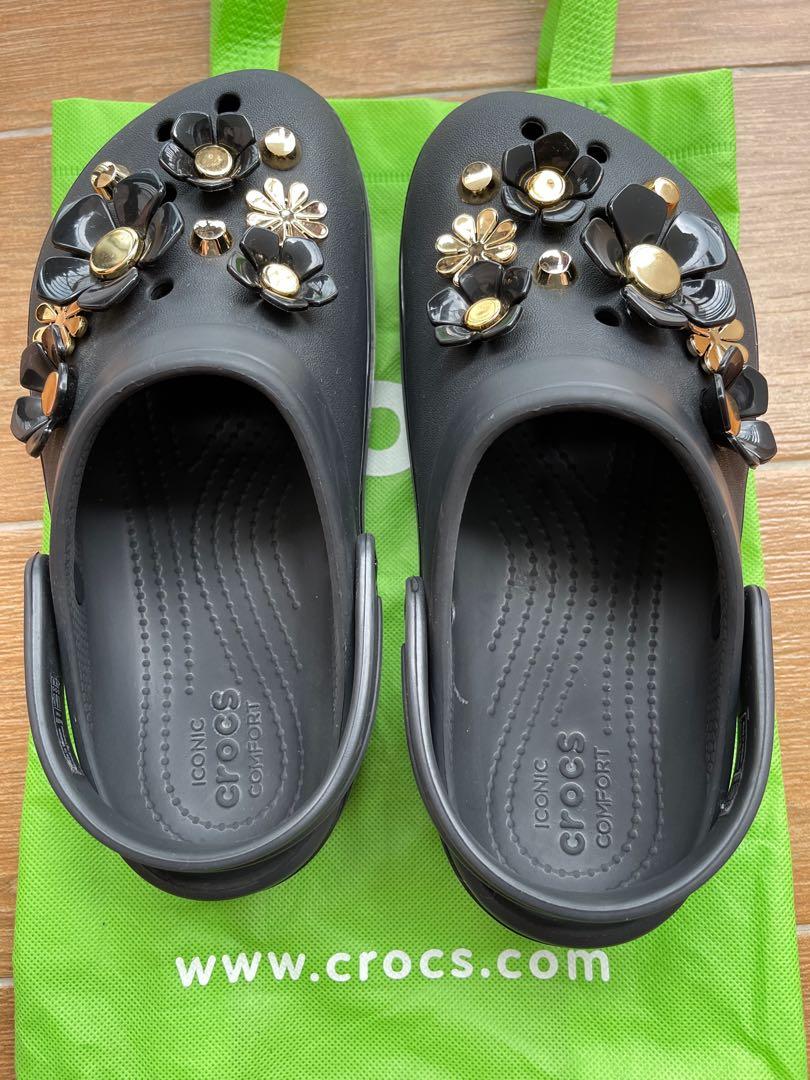 Crocs metallic hotsell blooms