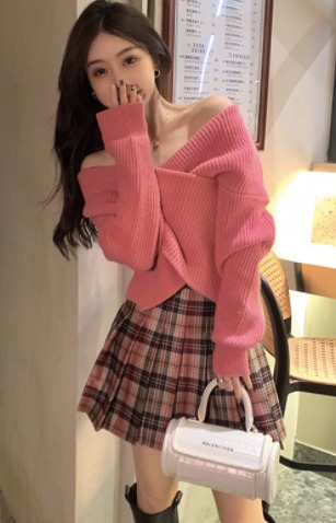 Short skirt and crop top online