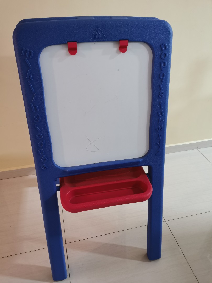 ELC easel, Babies & Kids, Baby Nursery & Kids Furniture, Other Kids Furniture on Carousell