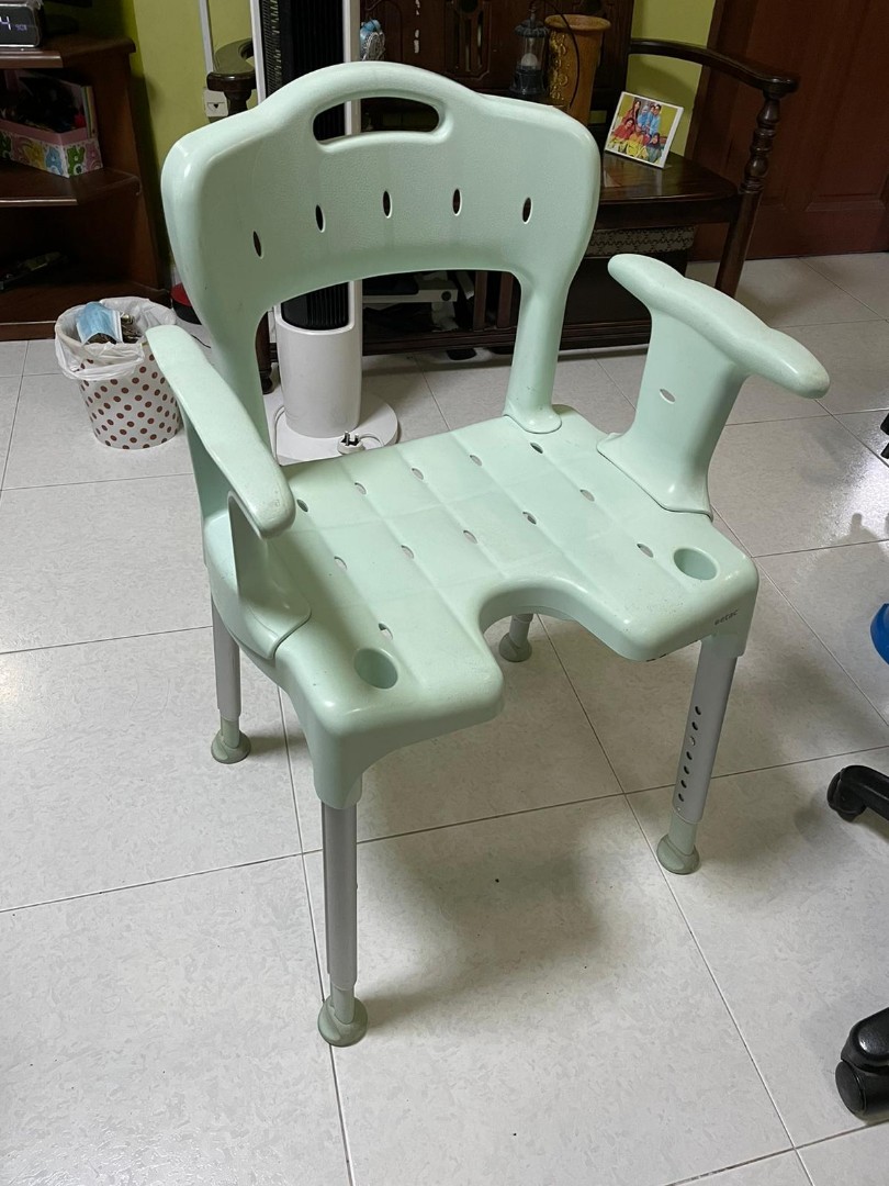 ETAC SWIFT SHOWER STOOL/CHAIR, Health & Nutrition, Assistive