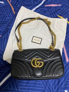 (Category: ) located in . Submitted by cosmochic (Listing ID 1133525088, Image 1). Description: .