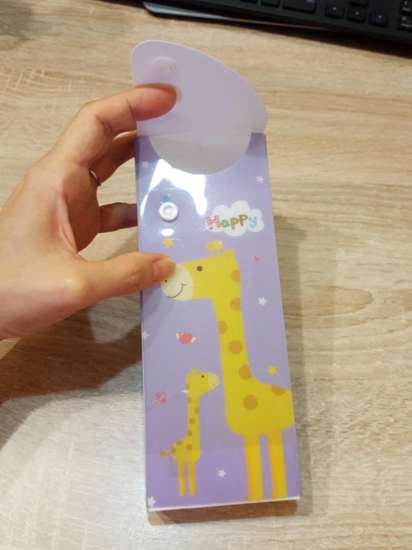 Giraffe shop pencil case