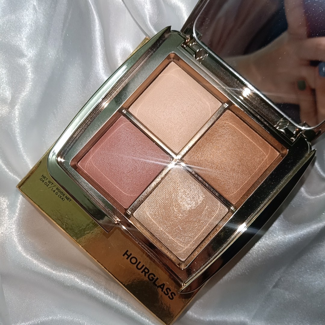 Hourglass Ambient Lighting Edit Mini Sculpture Unlocked Palette