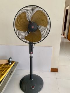 (Category: ) located in . Submitted by 18chang (Listing ID 1133483088, Image 1). Description: .