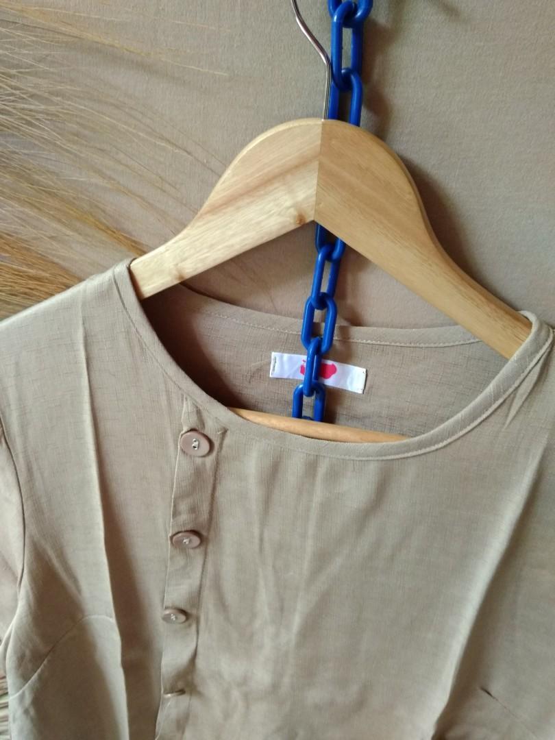 KOREAN TOP, Women's Fashion, Women's Clothes, Tops on