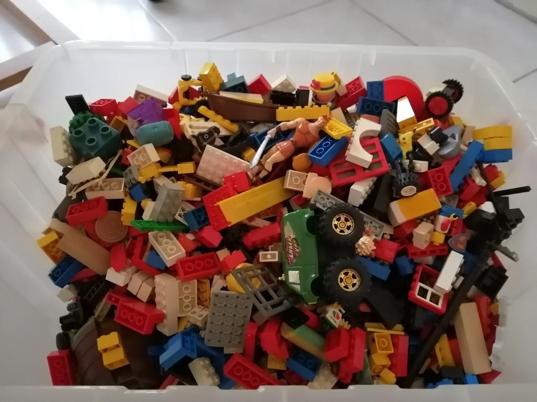 Assorted lego bricks clearance