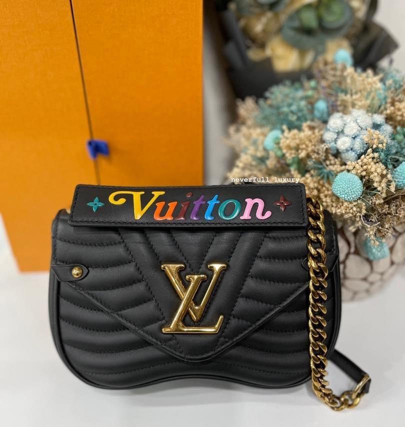 New wave leather handbag Louis Vuitton Black in Leather - 26907686
