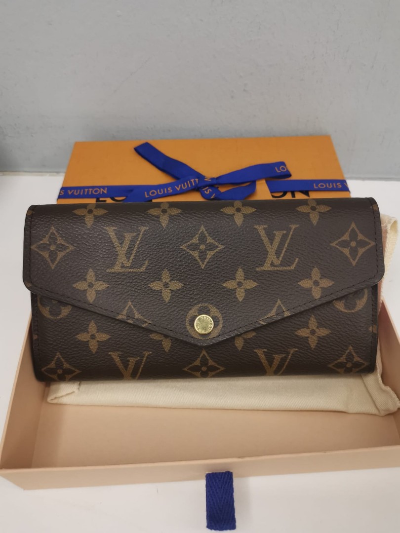 real lv wallet