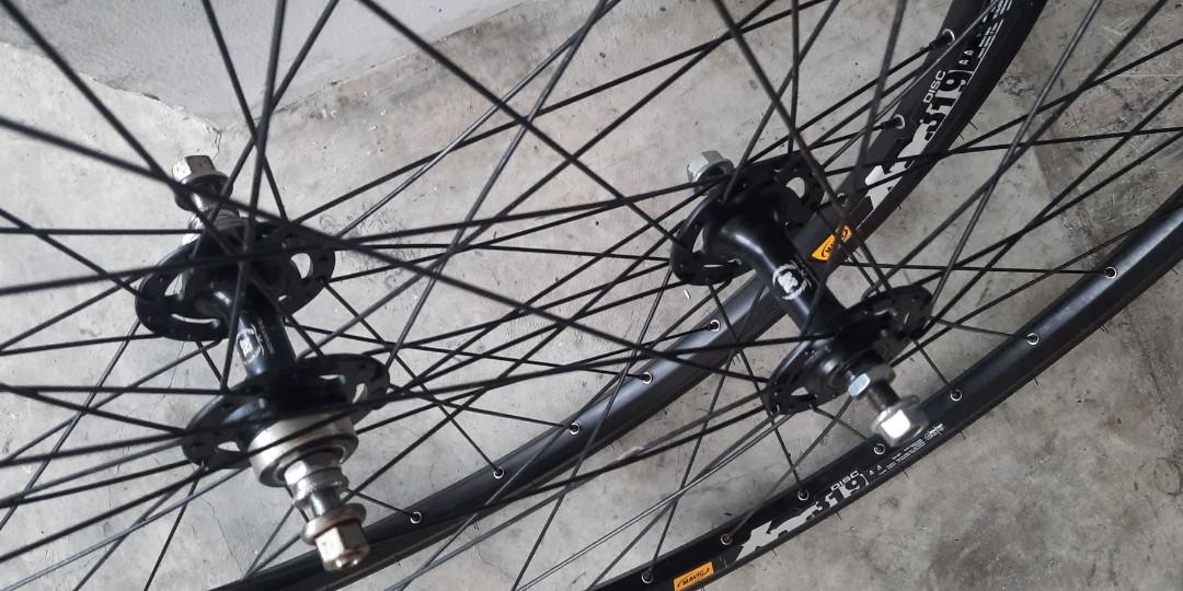 Mavic 319 fixed gear wheelset, Sports Equipment, Bicycles & Parts ...