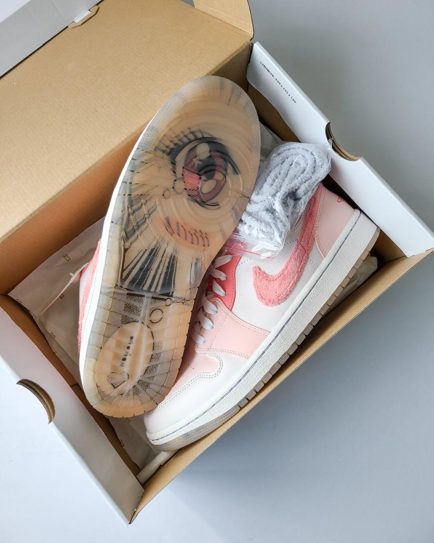 Nike Air Jordan 1 Low 'Mighty Swoosher Pink', Men's Fashion, Footwear, Sneakers on Carousell