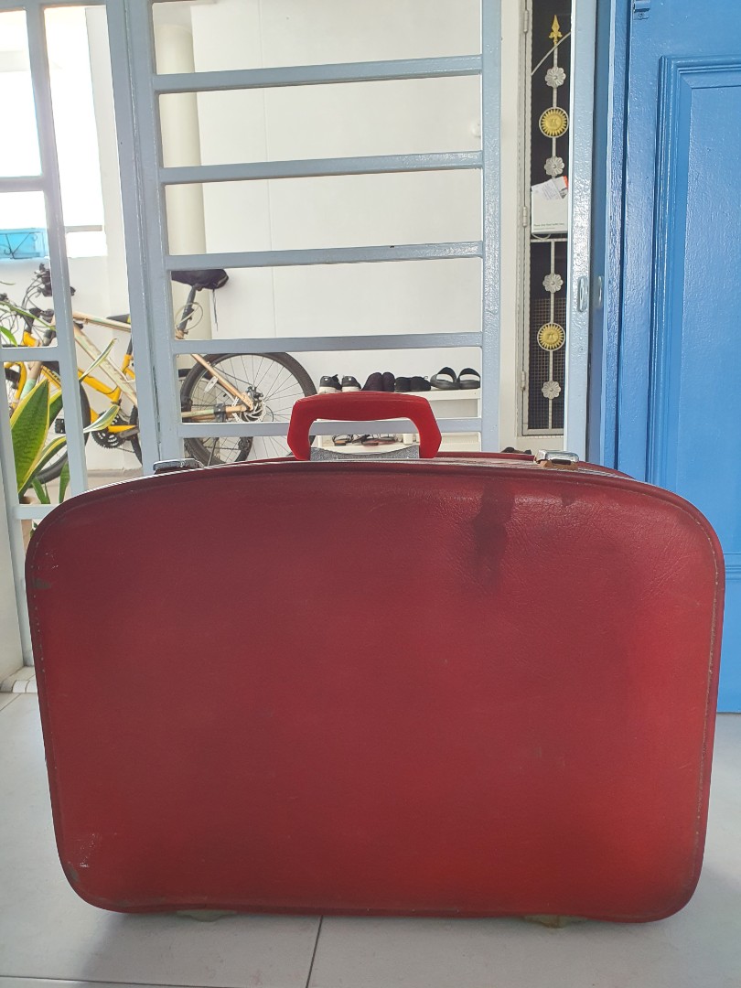 Old School Luggage Bag, Hobbies & Toys, Travel, Luggage on Carousell