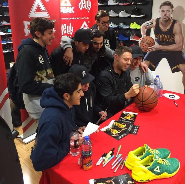 PEAK DELLY 1 BASKETBALL SHOES EUR 45 Carousell