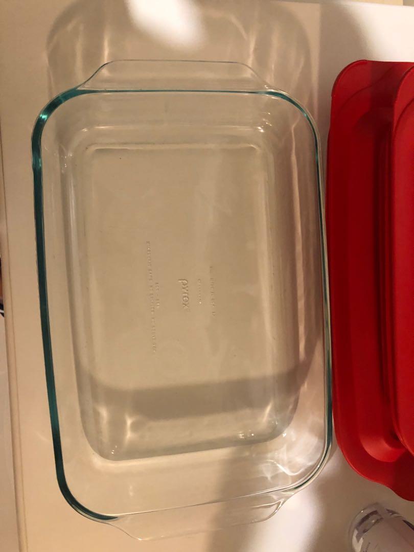 Pyrex Bake and Store Set with Lid, Furniture & Home Living, Kitchenware