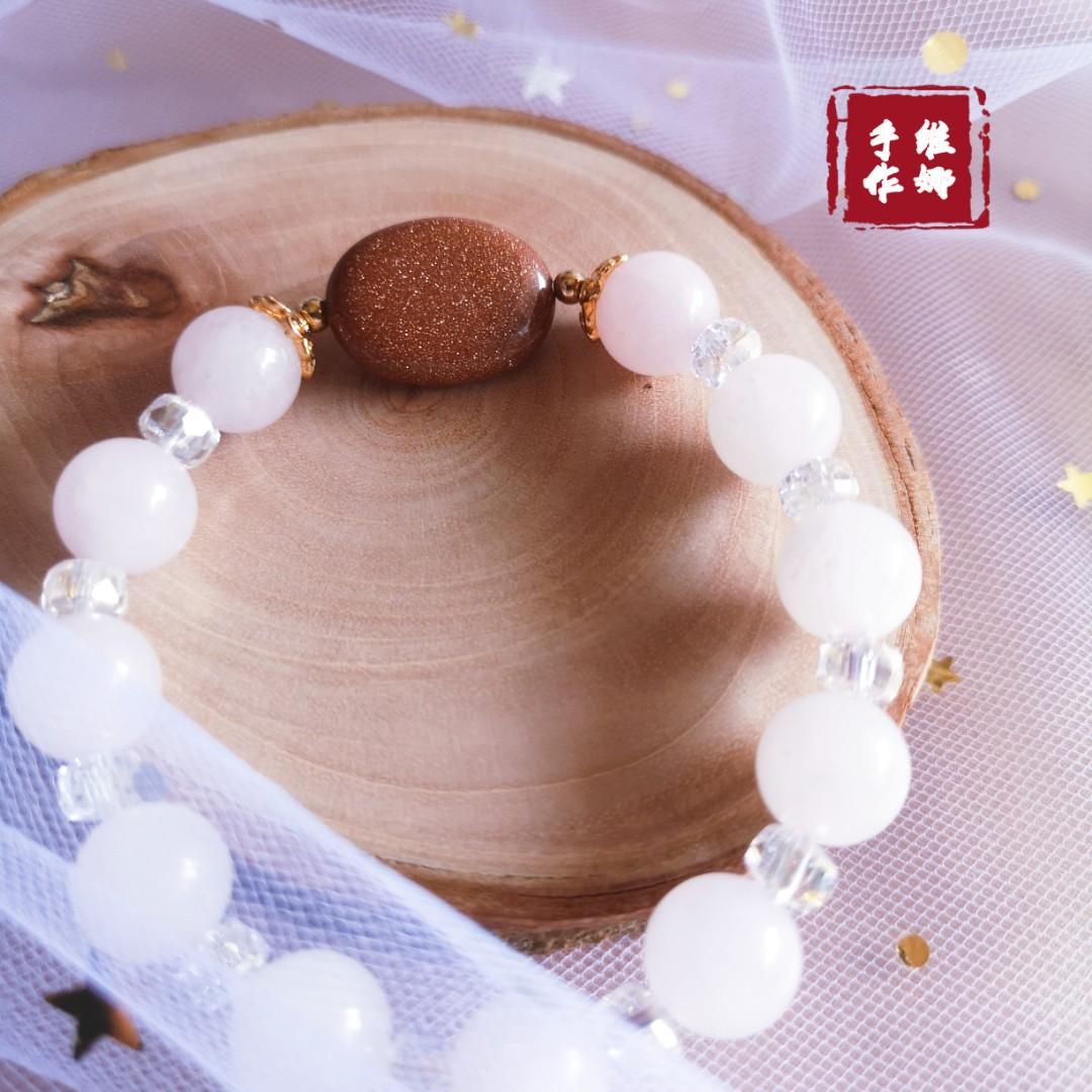 Sand and stone bracelets top