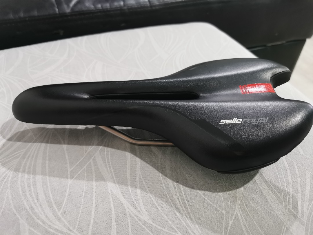 dump Onnauwkeurig zondag Selle Royal Saddle Supra, Sports Equipment, Bicycles & Parts, Parts &  Accessories on Carousell