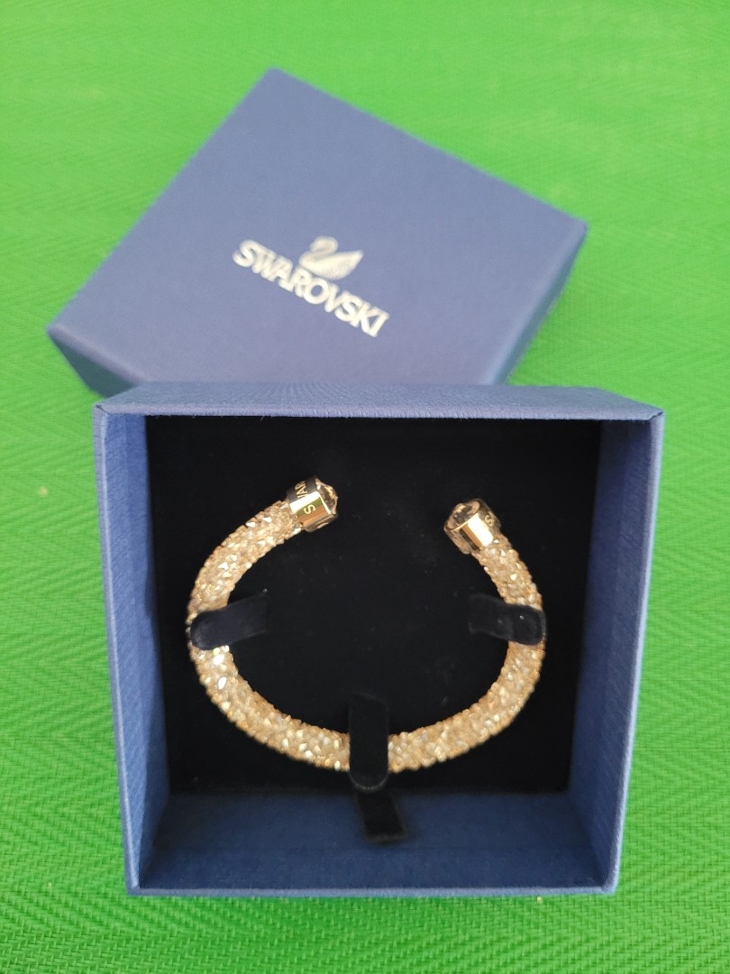Crystaldust cuff deals