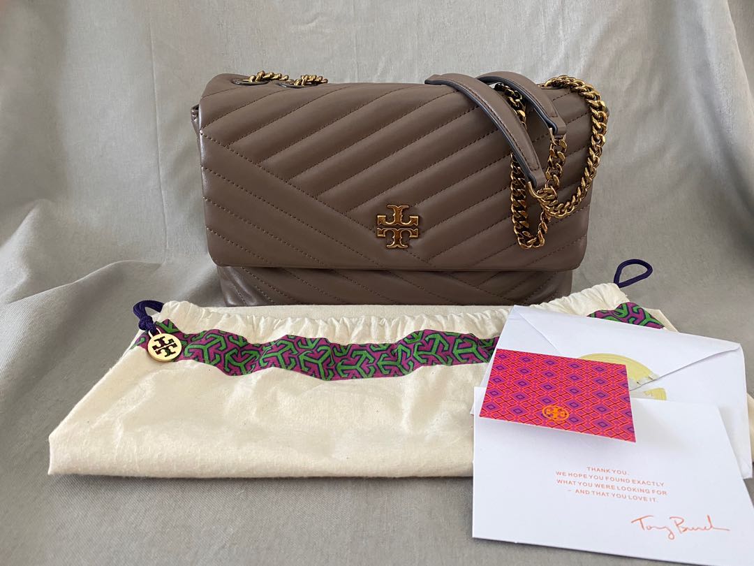 Tory Burch Kira Chevron Taupe Medium Original, Luxury, Bags & Wallets on Carousell