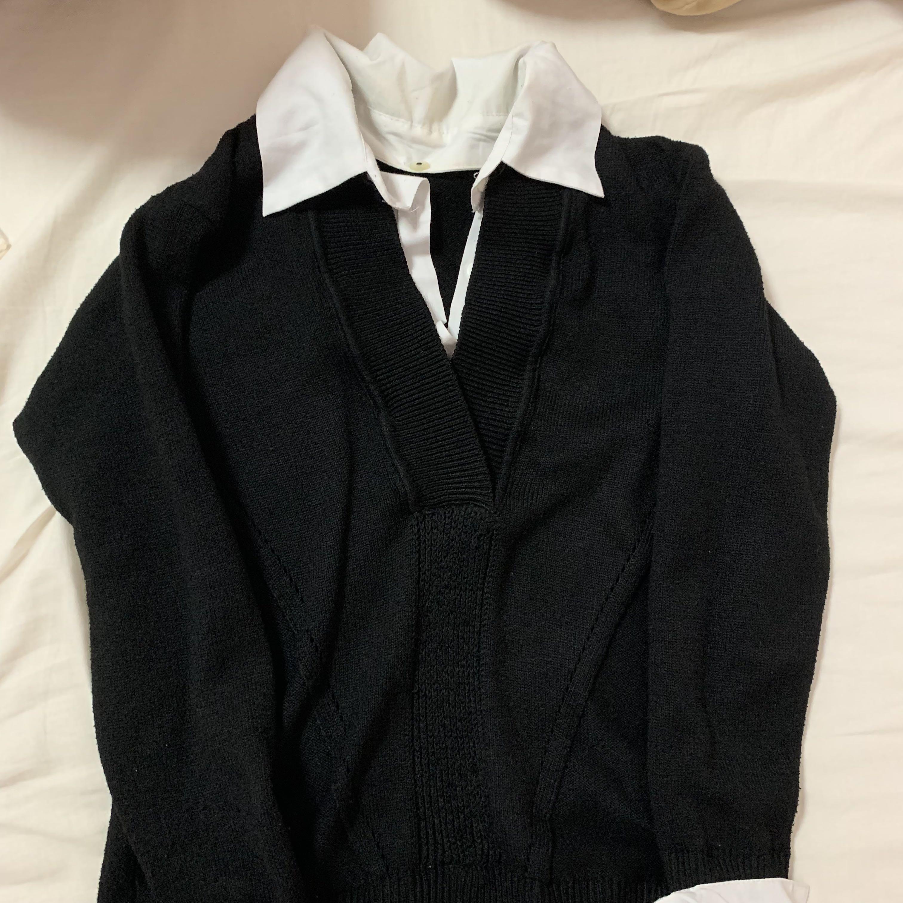 White Collared knitted sweater vintage