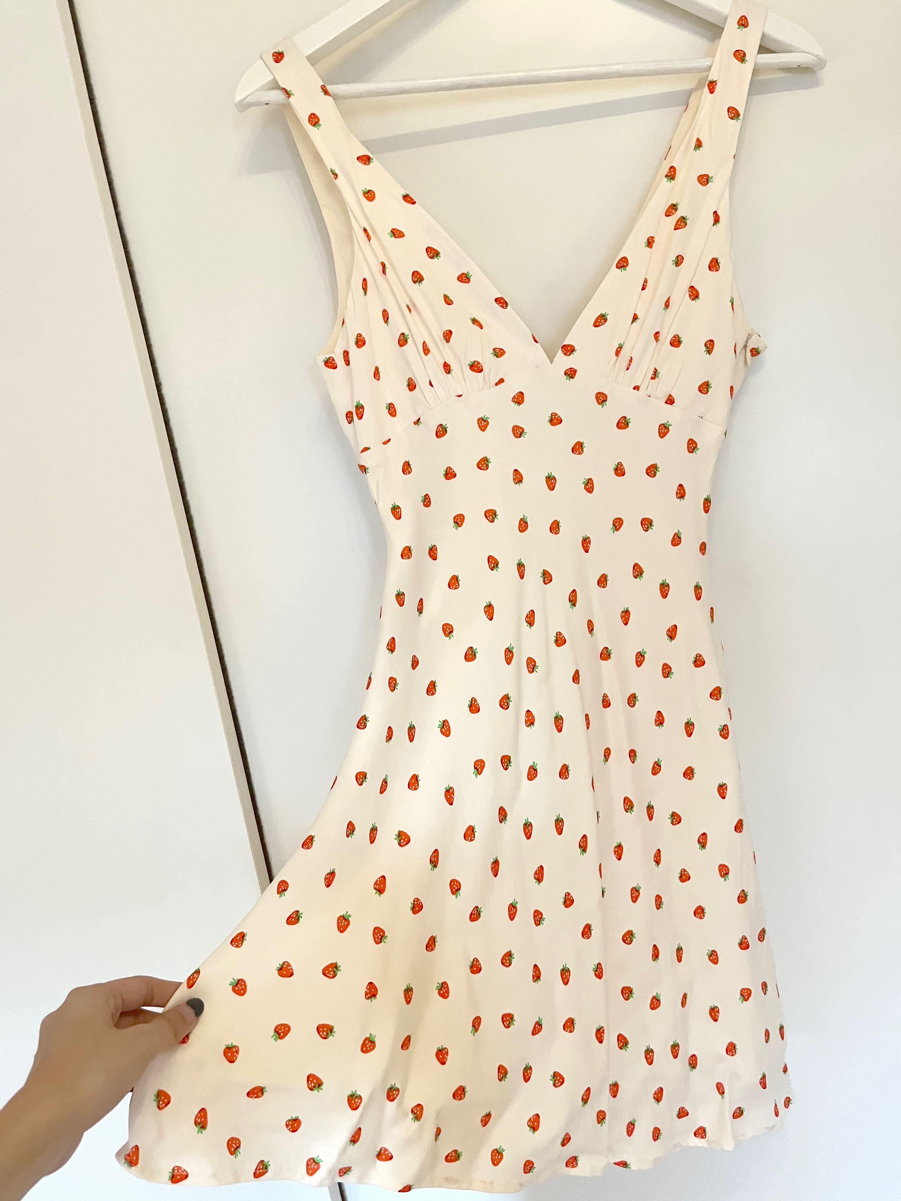 ‼️Zara Strawberry Print Tea Dress, Women's Fashion, Dresses & Sets