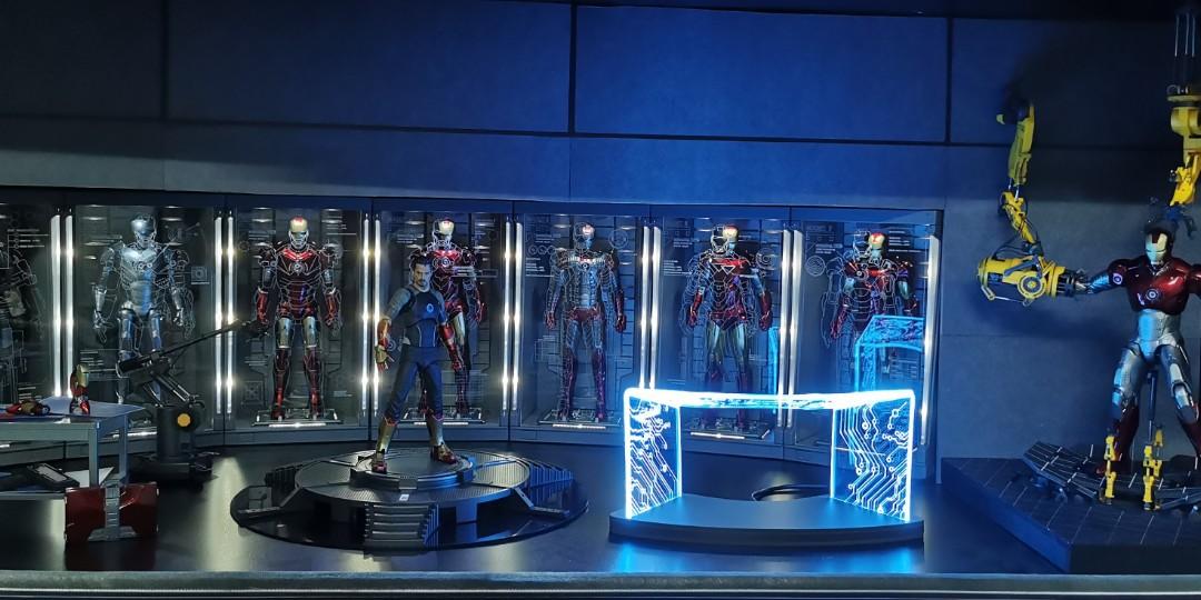 Zd toys iron man Hall of armor and Tony stack all accessories