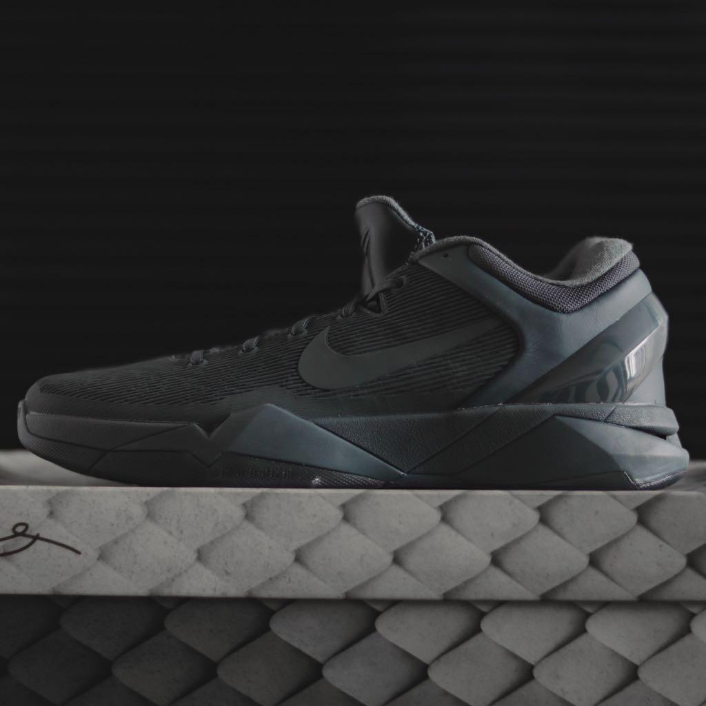 Kobe 7 black store