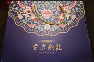 （分類：）位於 。 由 almondchan 提交（商品編號 1133693698，圖片 1）。簡介： 。