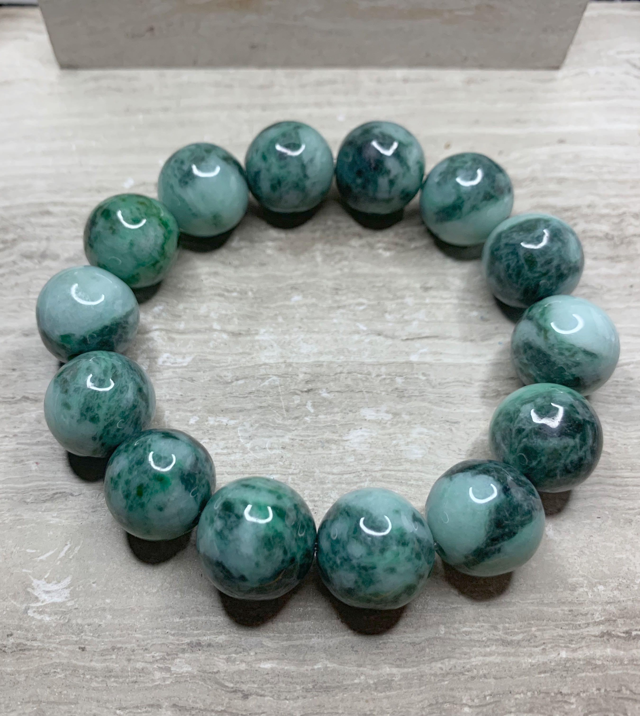 A貨翡翠飄花手串（15mm), 興趣及遊戲, 收藏品及紀念品, 古董收藏