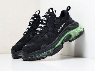 Balenciaga Triple S Clear Sole Snearkers
