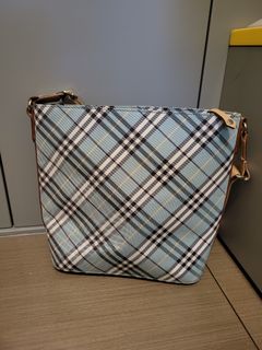 （分類：）位於 。 由 latte2ndhand 提交（商品編號 1133649317，圖片 1）。簡介： 。