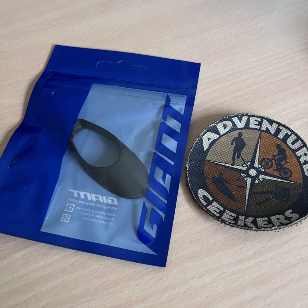 Brand new Giant seatpost clamp cover for TCR, Sports Equipment