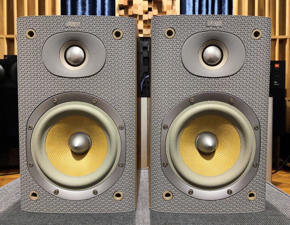B W DM600 S3 Bookshelf speaker Audio Soundbars Speakers
