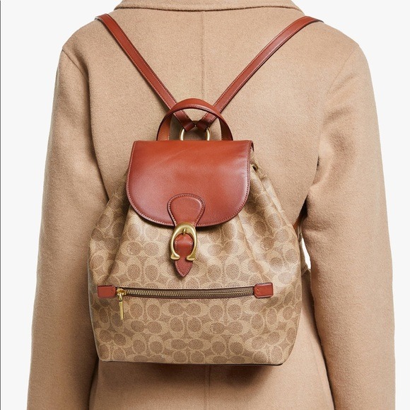 Authentic Coach Evie Backpack in Signature Canvas Luxury Bags