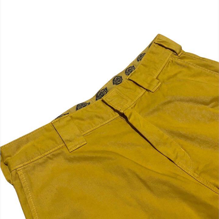 Dickies yellow shortpant, Fesyen Pria 