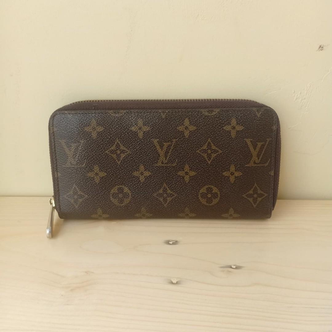 Tas branded lv tas make up, Barang Mewah, Tas & Dompet di Carousell