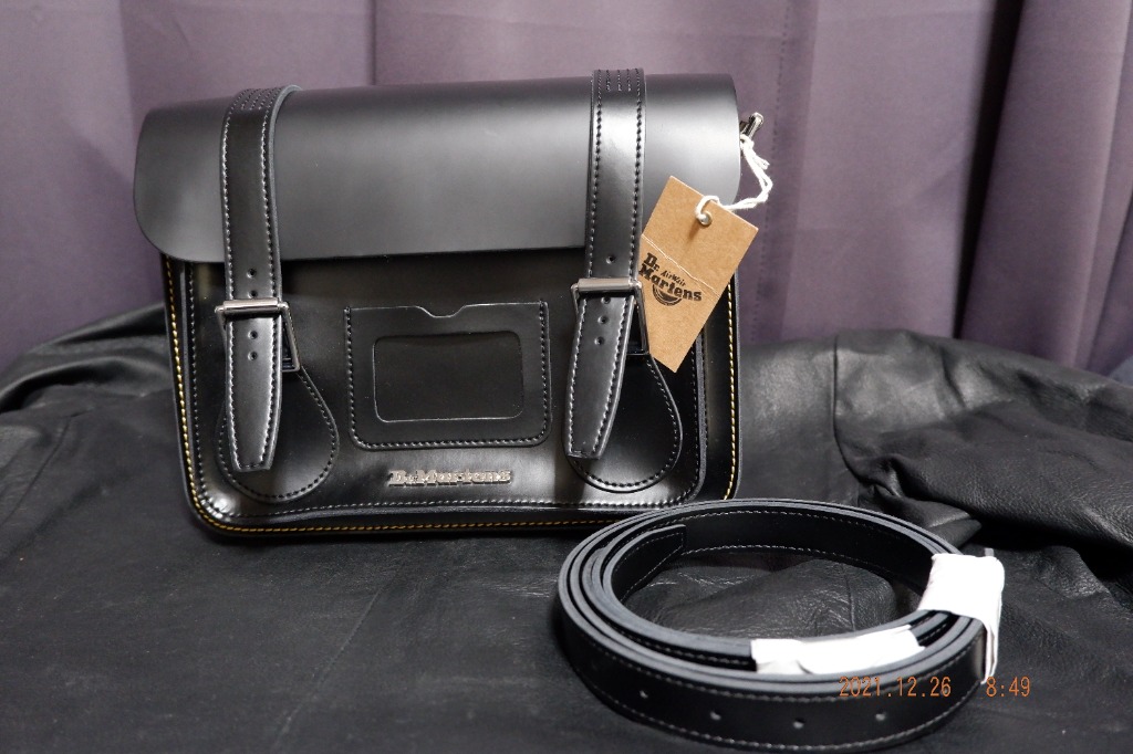 dr martens messenger bag