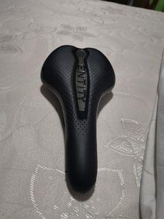 Entity saddle