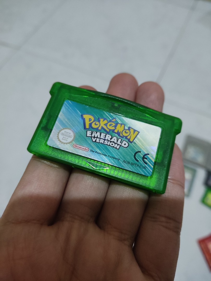 Pokemon emerald gba sales cartridge