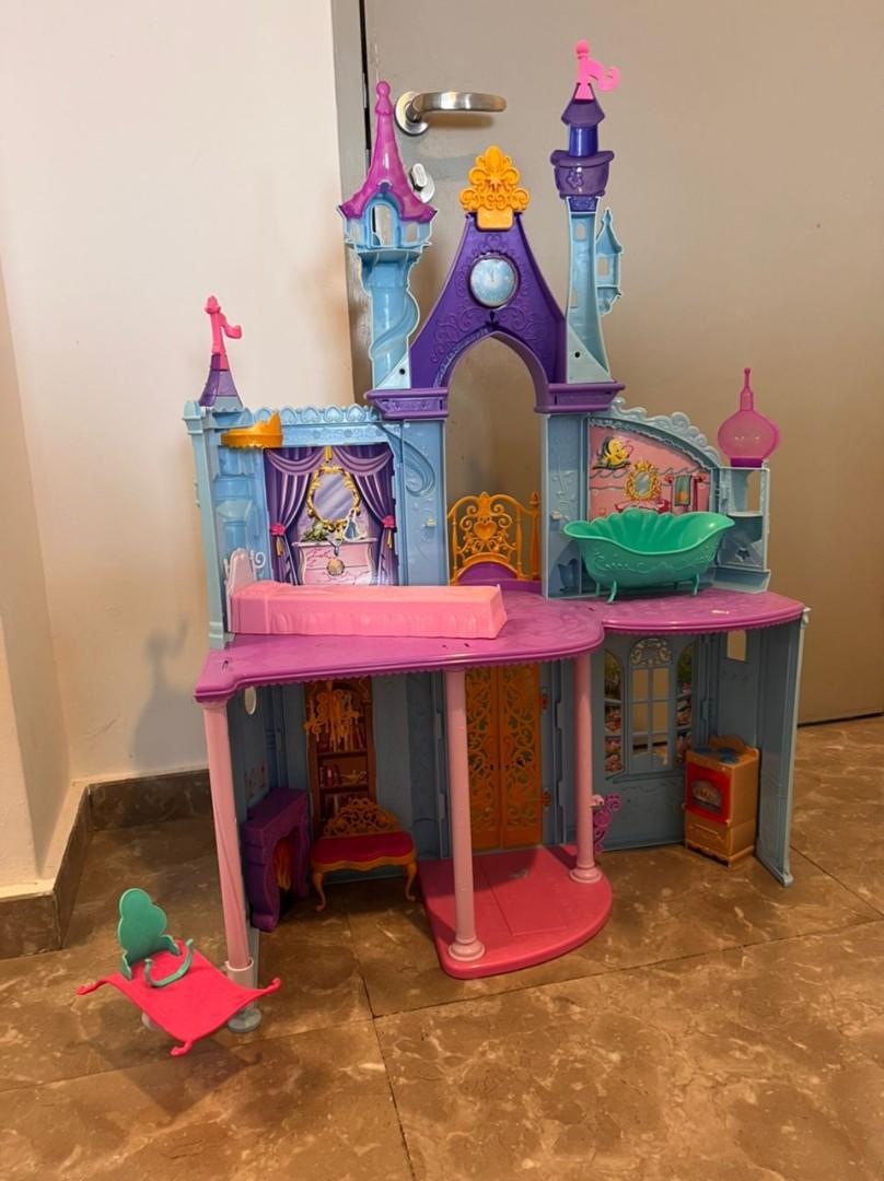 Hasbro disney princess 2025 castle