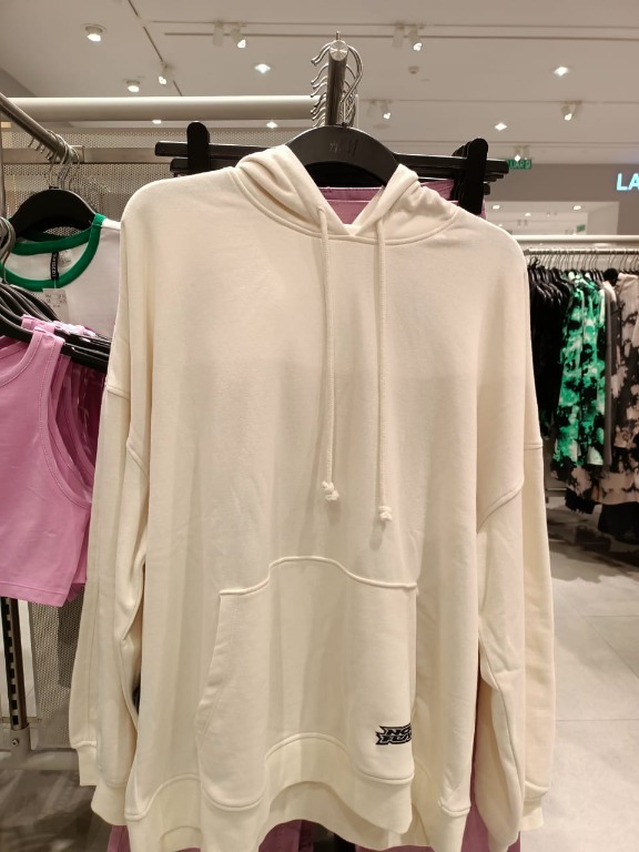 H&M+ Oversized Hoodie - White/No Fear - Ladies
