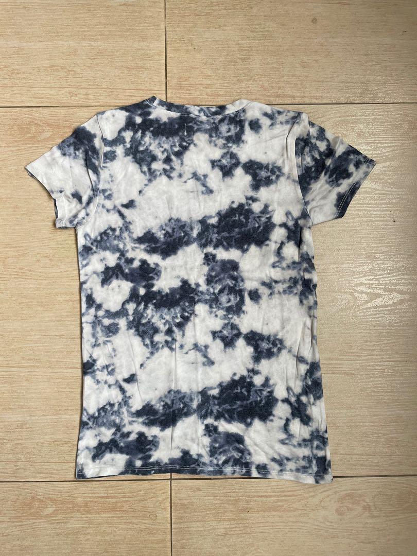 Hollister blue tie dye shirt deals